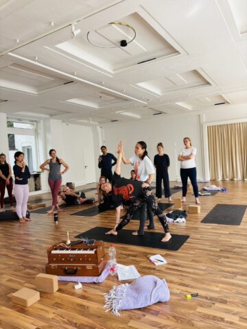 Day 113: 75h Teacher Training in Dusseldorf (Day1-5)